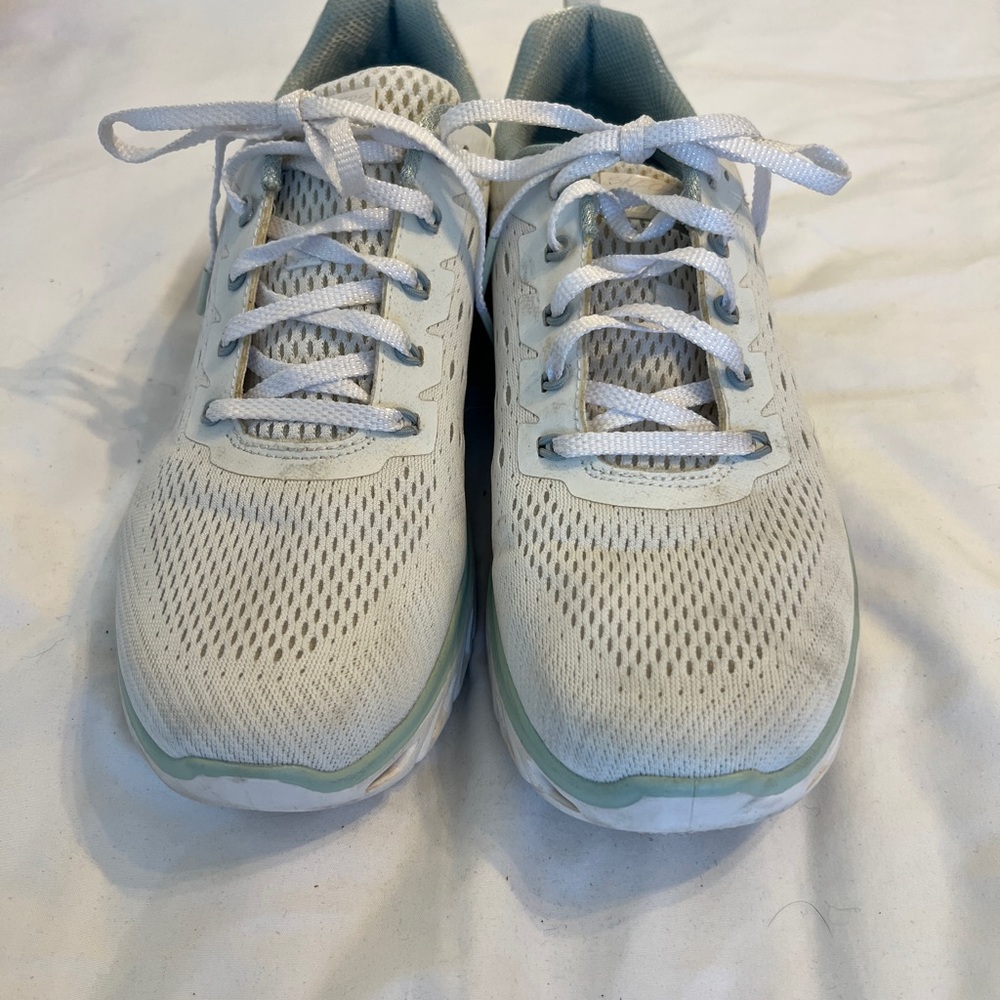 Skechers White and Light Blue Women's Sneakers